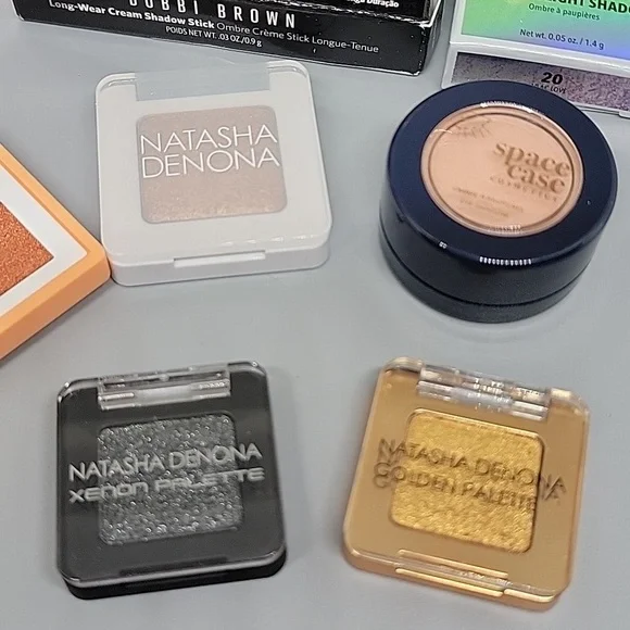 Eyeshadow 11 pc. Bundle - Picture 3 of 16